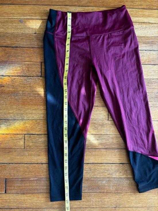 Victoria's Secret Maroon and Black Athletic Leggings with Pink Hem Accent SP - Picture 7 of 10